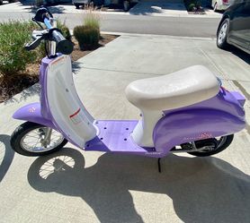 Razor Pocket Mod Betty Electric Scooter