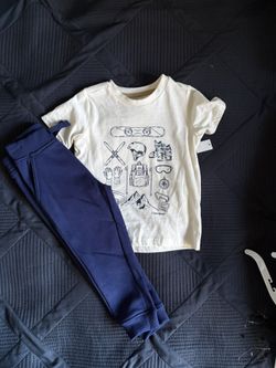 Eddie Bauer Cream Tee And Blue Sweats 3t