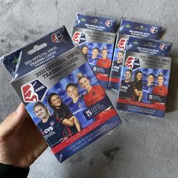 2021 Parkside Official NWSL 25-Card Hanger Box, Premier Edition!