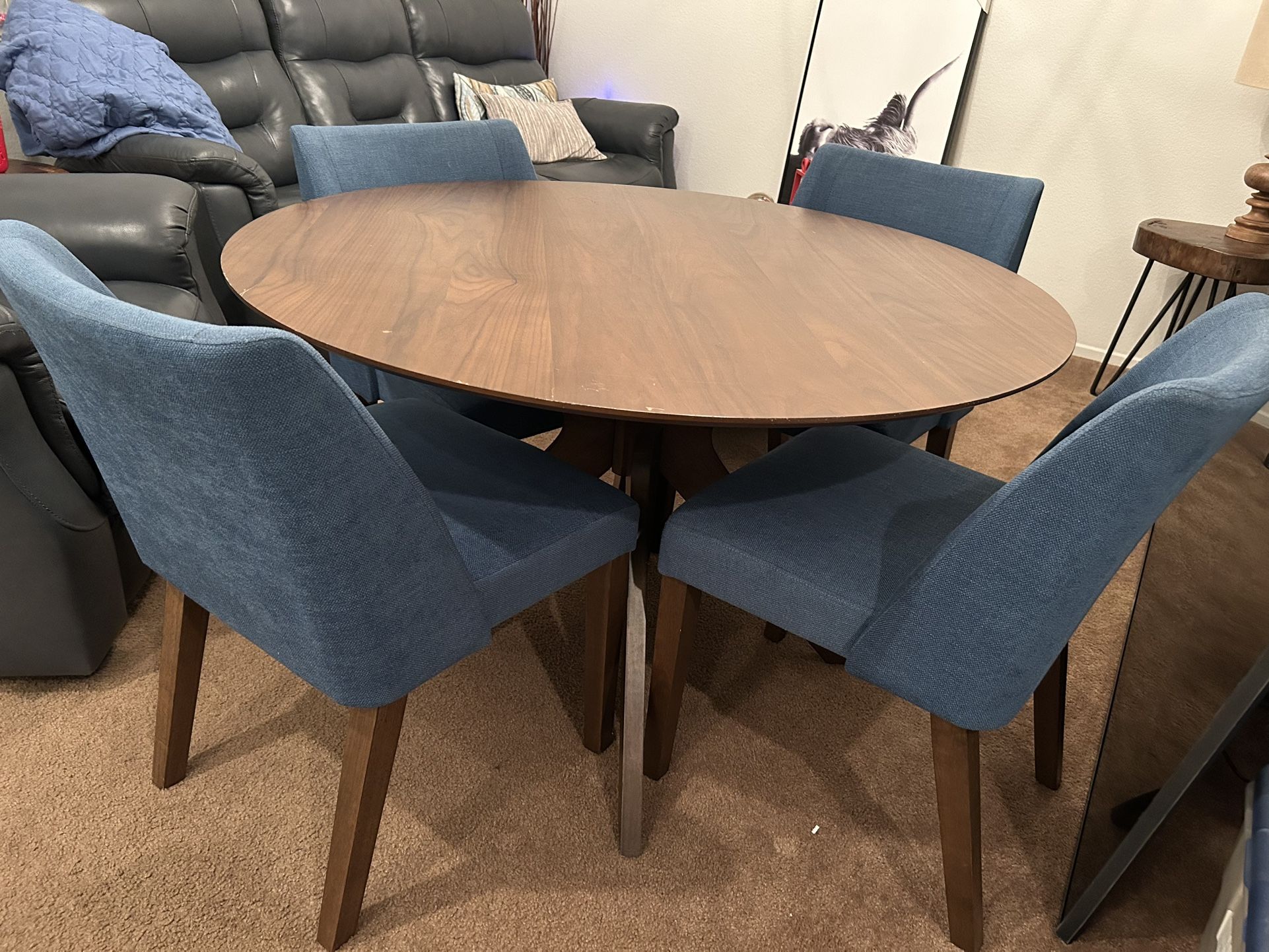 Round Dining Table & 4 Chairs