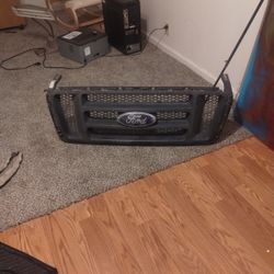 2004 Front Ford Grill 