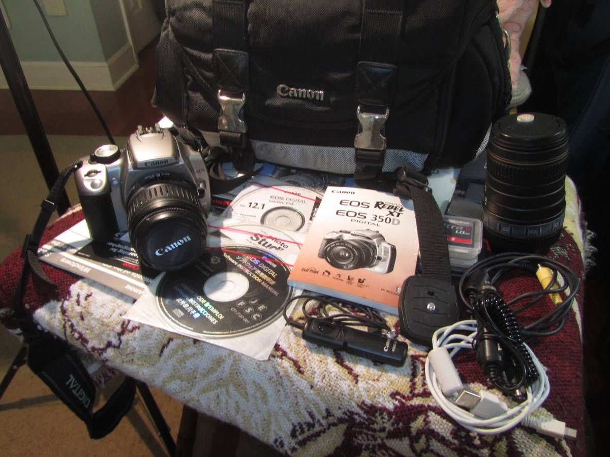 Canon EOS Digital Rebel XT DSLR Camera with EF-S 18-55mm f/3.5-5.6 Len