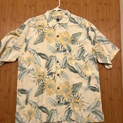 Tommy Bahama Size Medium And Small