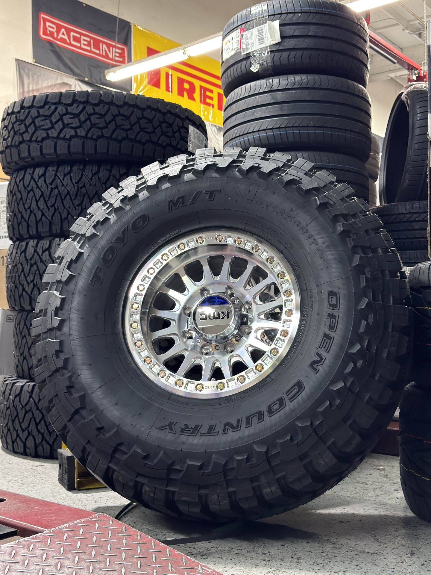 KM445 17” 8 Lug W/ 40” Toyo MT Wheel Package