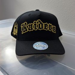 Mitchell And Ness NFL Football La Las Vegas Raiders SnapBack Hat - Supreme New Era 47 Brand Nike Sports