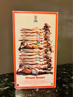Physical Media! Goofball Comedy! “PRIVATE RESORT” on VHS