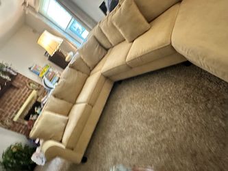 Havertys sectional yellow- beige