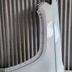2022-2024 Jeep Grand Cherokee Fender Driver Left Side OEM 