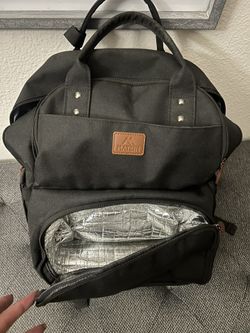 Backpack With Built-In USB Charging Port