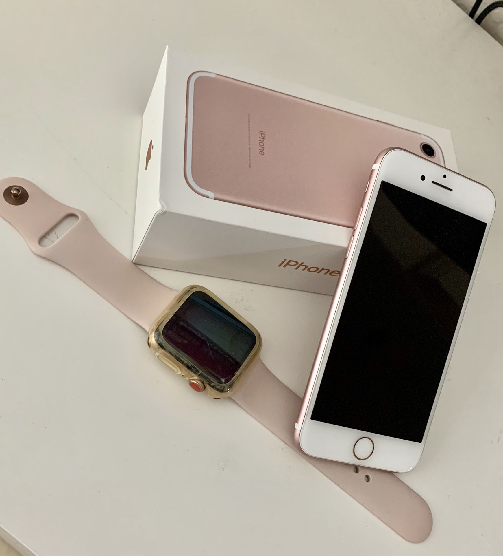 iPhone +Apple Watch rose gold combo cash offers only