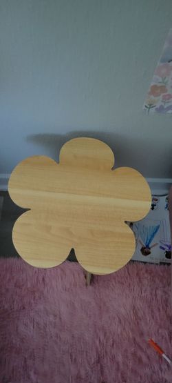 Flower-Shaped Wood Side Table