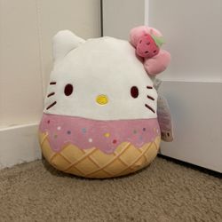 Hello Kitty Small Squishmallow