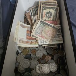 Huge World Coin Lot Over 30 Pounds