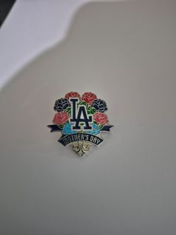 LA Dodgers Mothers Day Pin