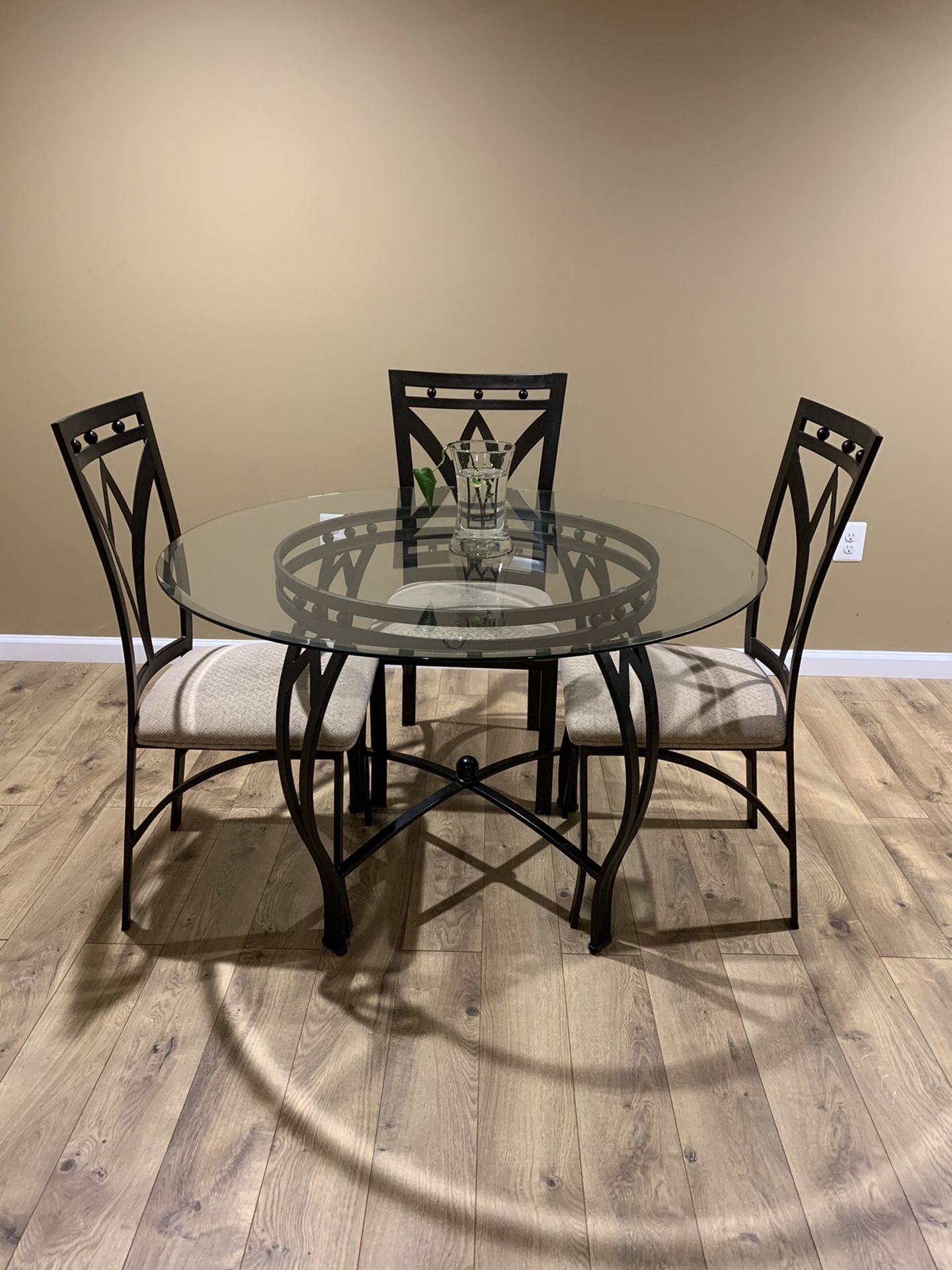 Dinning Table 5 piece