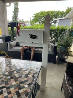 Mail box