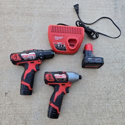 Milwaukee M12 Drill Impact Set