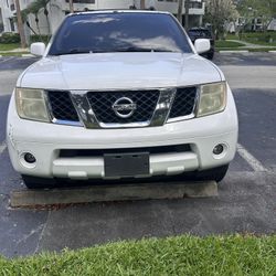 2005 Nissan Pathfinder 