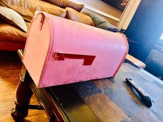 Pink mail box