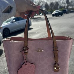 coach powder pink mollie tote