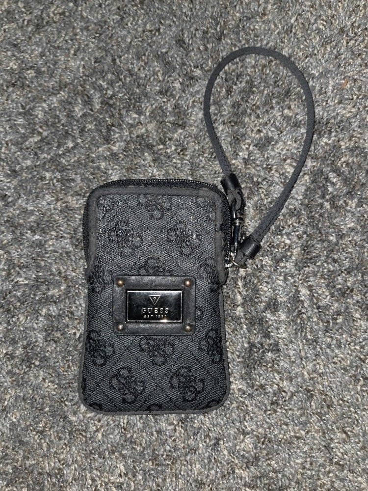 Guess Noelle Top Zip Shoulder Bag