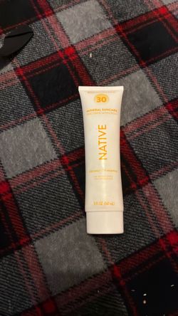 Native Mineral Sunscreen SPF 30 Coconut & Pineapple