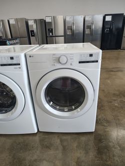 LG cu ft Ultra Large Capacity Front Load Gas Dryer