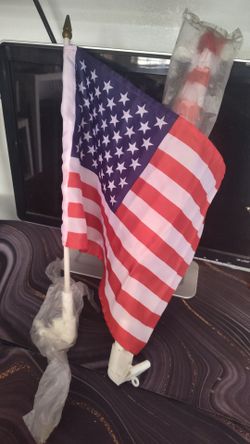 United States flag (car window)  $2