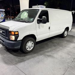 2014 Ford E-150