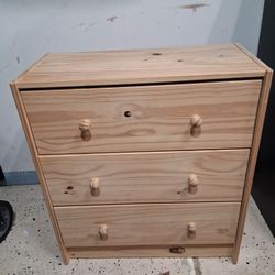 Three Drawer Kids Dresser