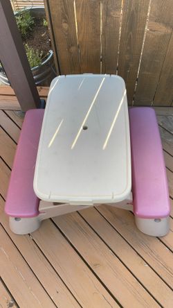 Toddler picnic table