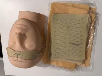 Manakin head with Tattoo Practice Skin