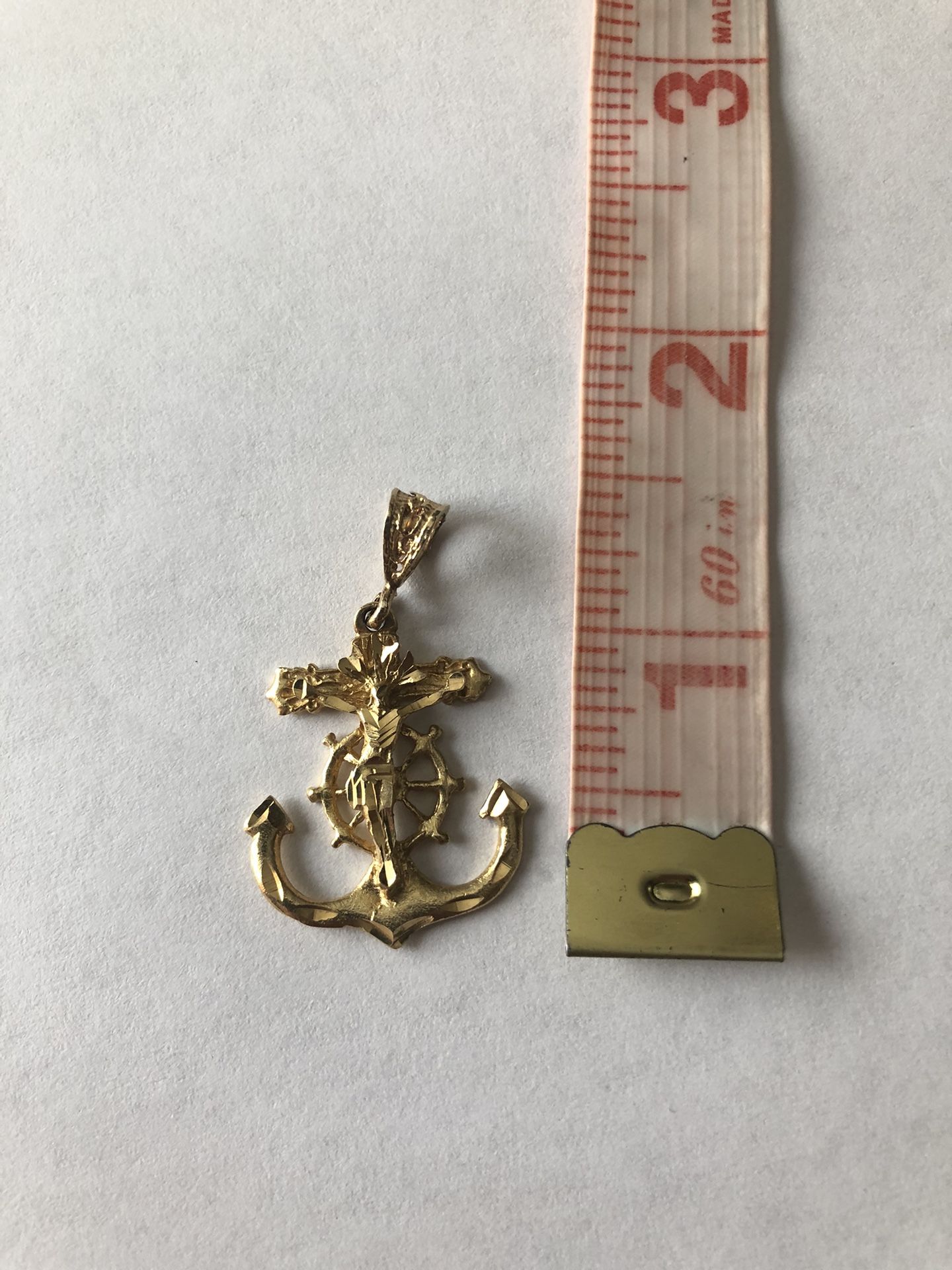 14kt YG Religious Pendant