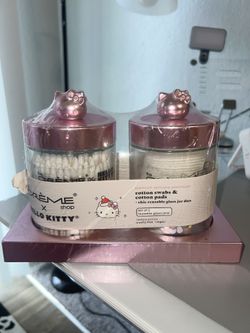 CRÈME shop X Hello Kitty Cotton Swabs/pads