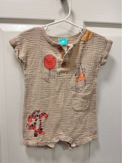 Winnie the Pooh Outfit *18 Months