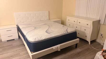 White Upholstered Bed Frame with Tufted Headboard