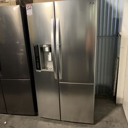 LG Side By Side Refrigerator With Showcase