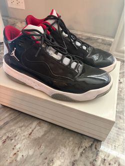 Men’s Jordans Size 9
