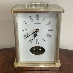 Seth Thomas Desk/Mantle Clock Brass W/Pendulum Model 237 Tradition / Read