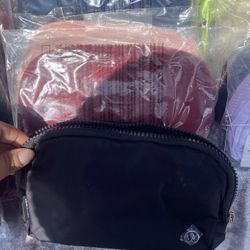 Lululemon Everywhere Belt Bag 🖤