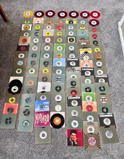 Huge Lot of 45’s 7” Records in jackets, over 110, Beatles