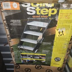 Lippert Solid Step 26" Quad Manual RV Step