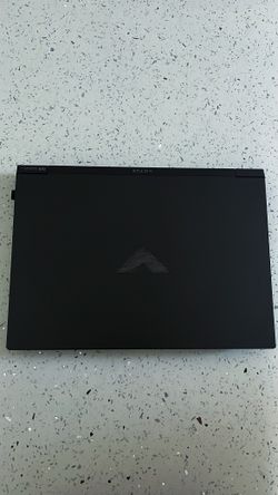 Victus Gaming Laptop x Acer monitor x Low tier pc