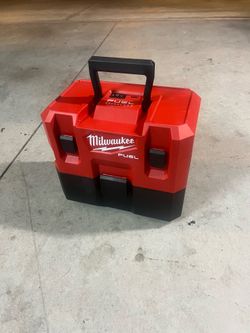 Milwaukee M12 FUEL 12-Volt Lithium-lon Cordless 1.6 Gal. Wet/Dry Vacuum (battery not included)