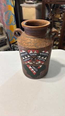 Ceramic vase w Egyptian  style motif