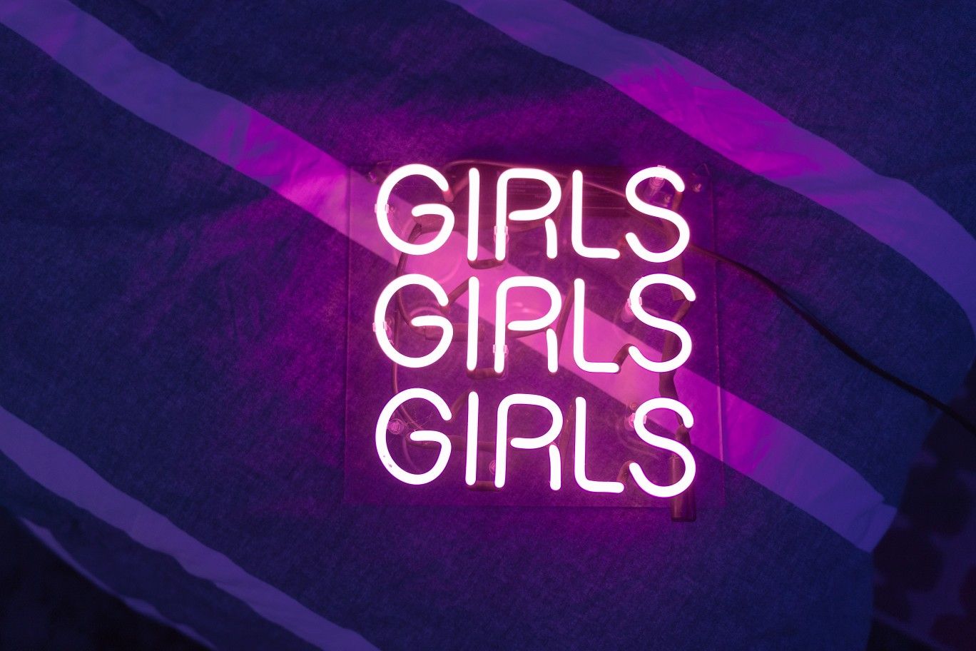 'Girls Girls Girls' Pink Neon Sign