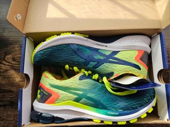 ASICS GT-1000 Running Shoes Size 7 - Limited edition for the Los Angeles Marathon
