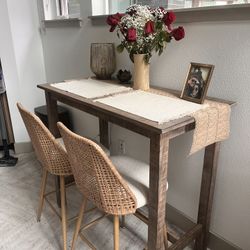 Bar Table Reno, Solid Mahogany.