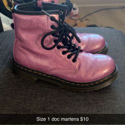 Girls Doc Martens 