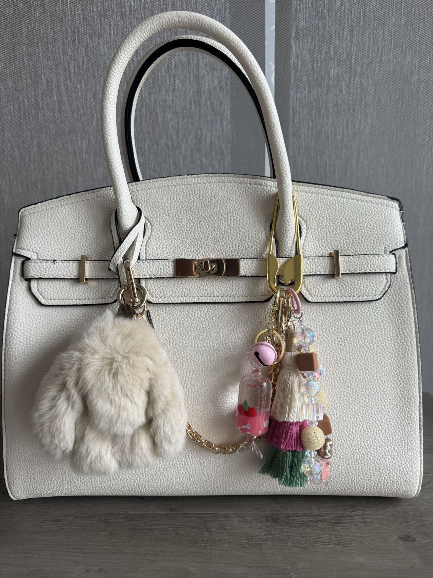 Werkin Walmart Tote. The Viral Bag Sensation. In Cream/Off White.